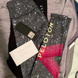 Peloton holiday small leggings